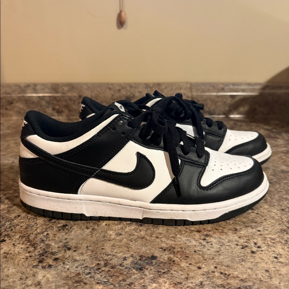 Nike Dunk Low “Panda” - 7Y